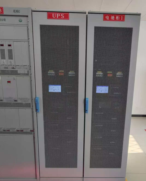 Application de cluster de batterie lithium-ion de secours 115,2 V 230,4 V CC3