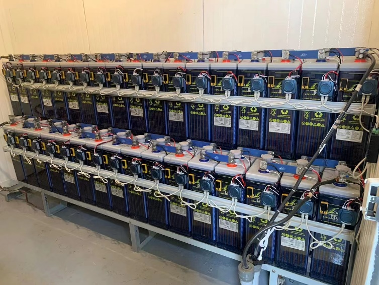 Surveillance de la batterie et int&eacute;gration des tests de capacit&eacute; - Protection de l'alimentation de l'h&ocirc;pital